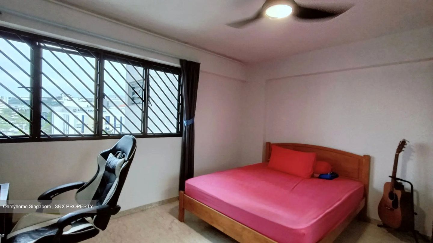 Blk 242 Serangoon Avenue 3 (Serangoon), HDB 4 Rooms #560949951